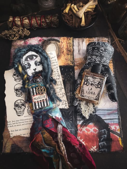 LA LOBA - BONE WOMAN