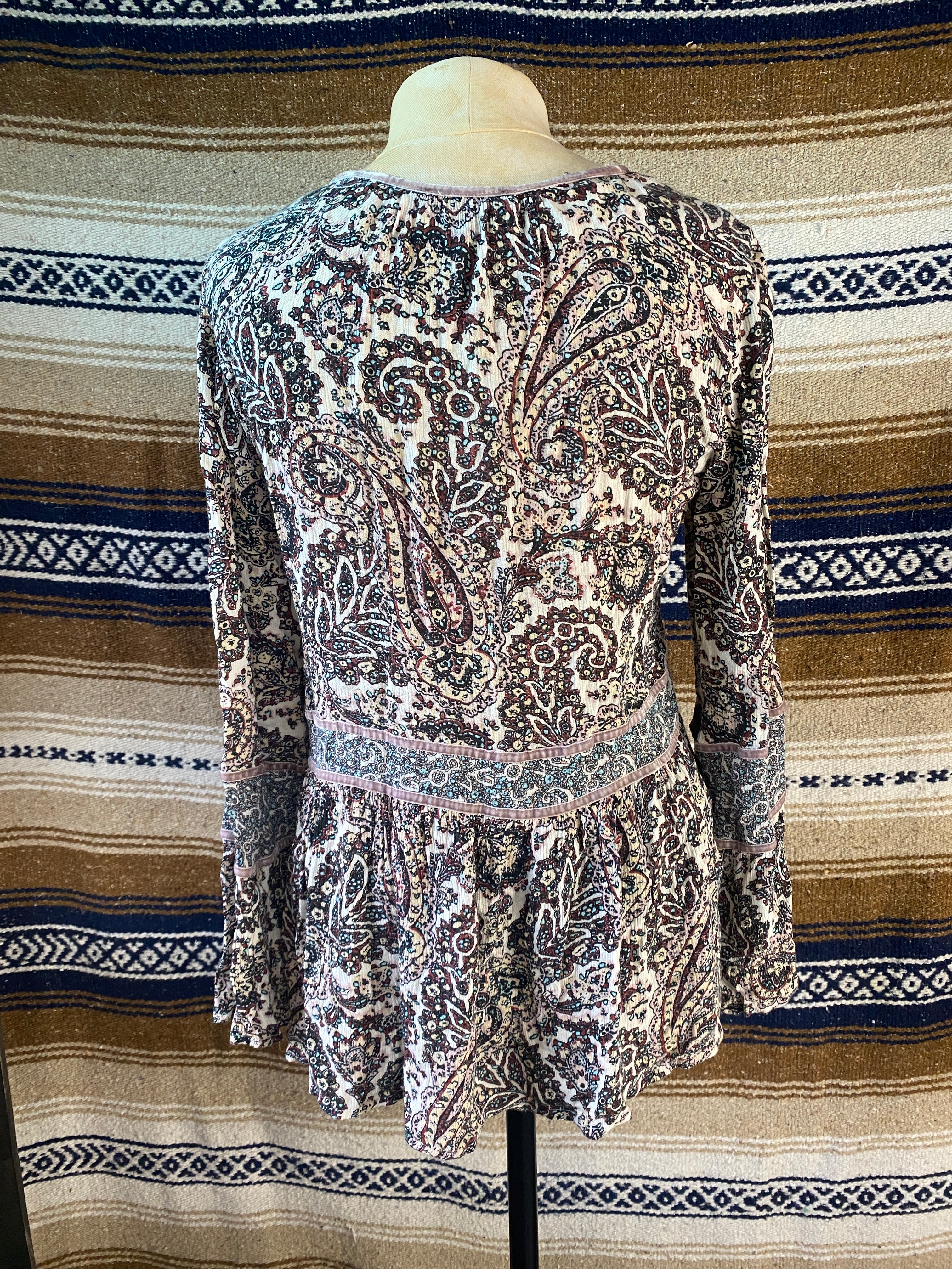 Paisley Renaissance Shirt - Size Medium