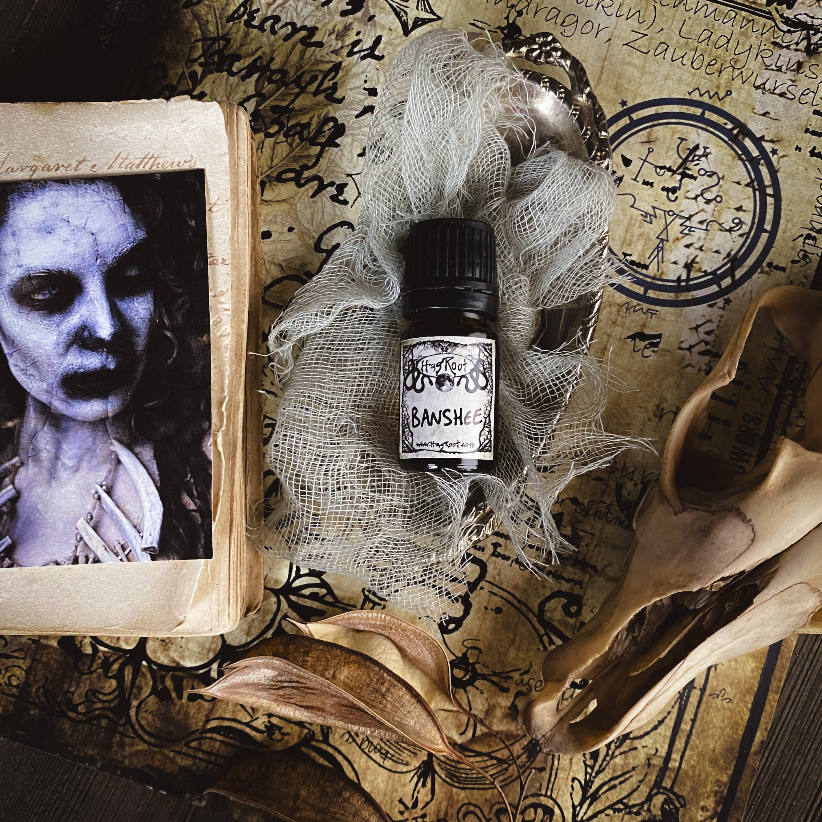 BANSHEE-(Sacred Spices, Dark Cacao, Musk, Agarwood, Amber Resin, Fig)-Perfume, Cologne, Anointing, Ritual Oil