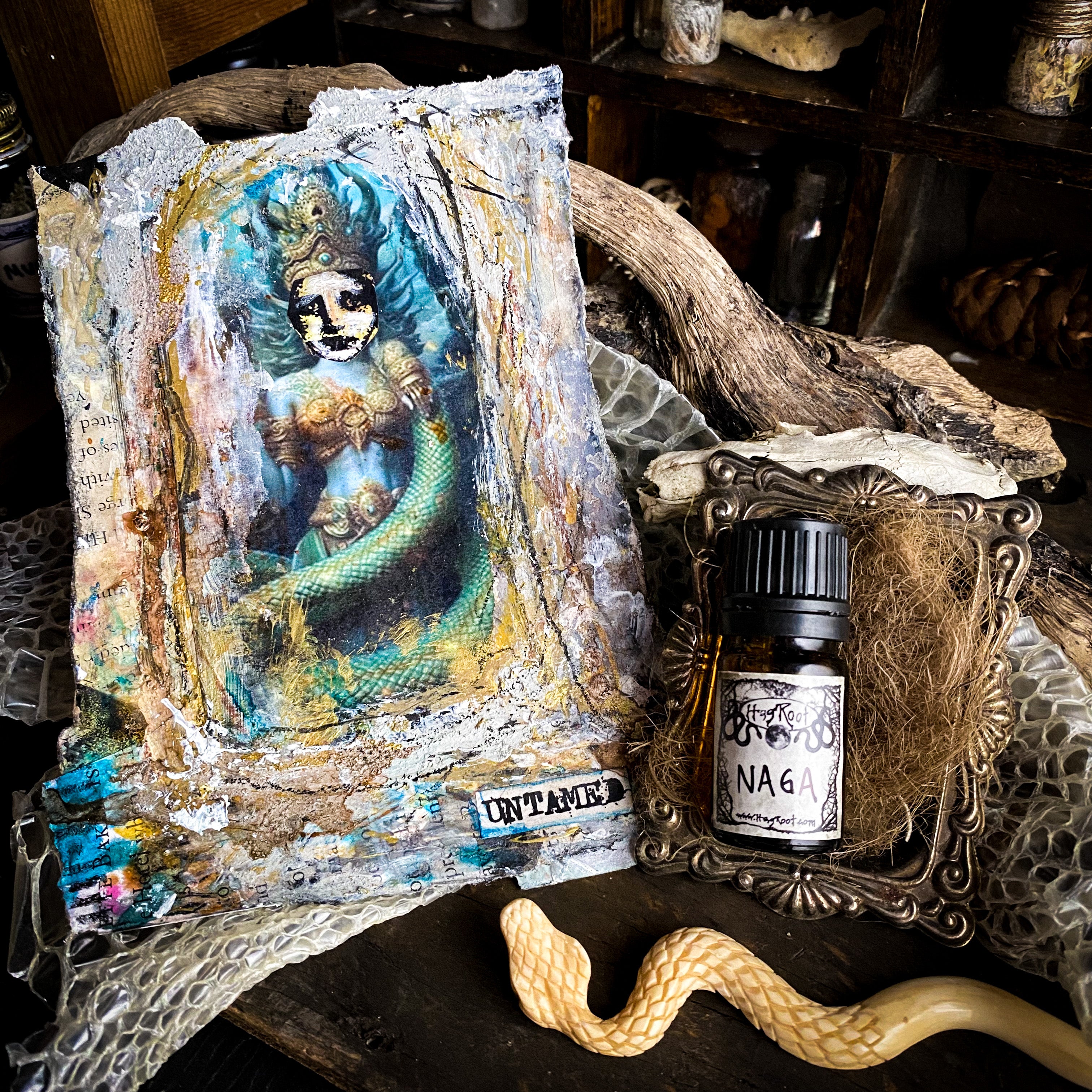 NAGA-(Amber, Sandalwood, Patchouli, Vanilla, Cedar, Baked Apples)-Perfume, Cologne, Anointing, Ritual Oil