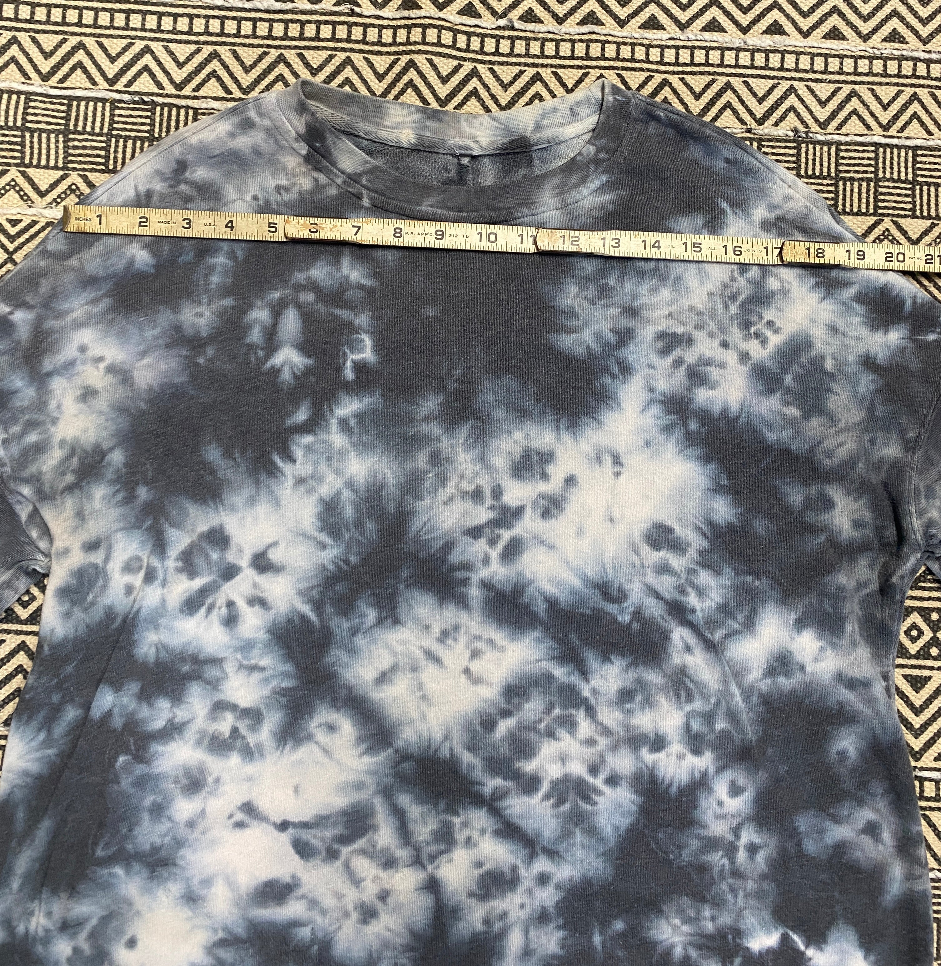 Blue + White Tie Dye Sweatshirt - Size Medium