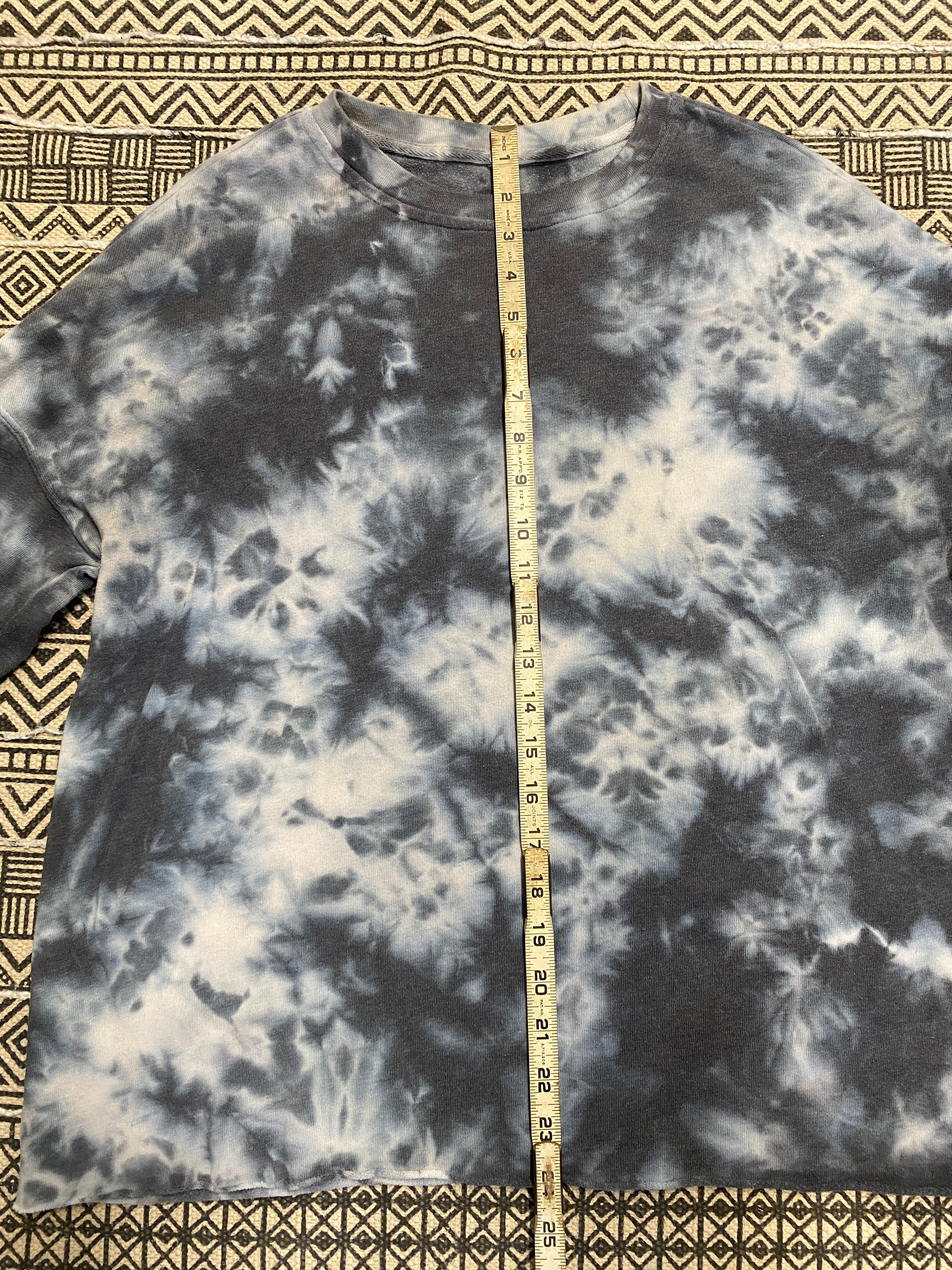 Blue + White Tie Dye Sweatshirt - Size Medium