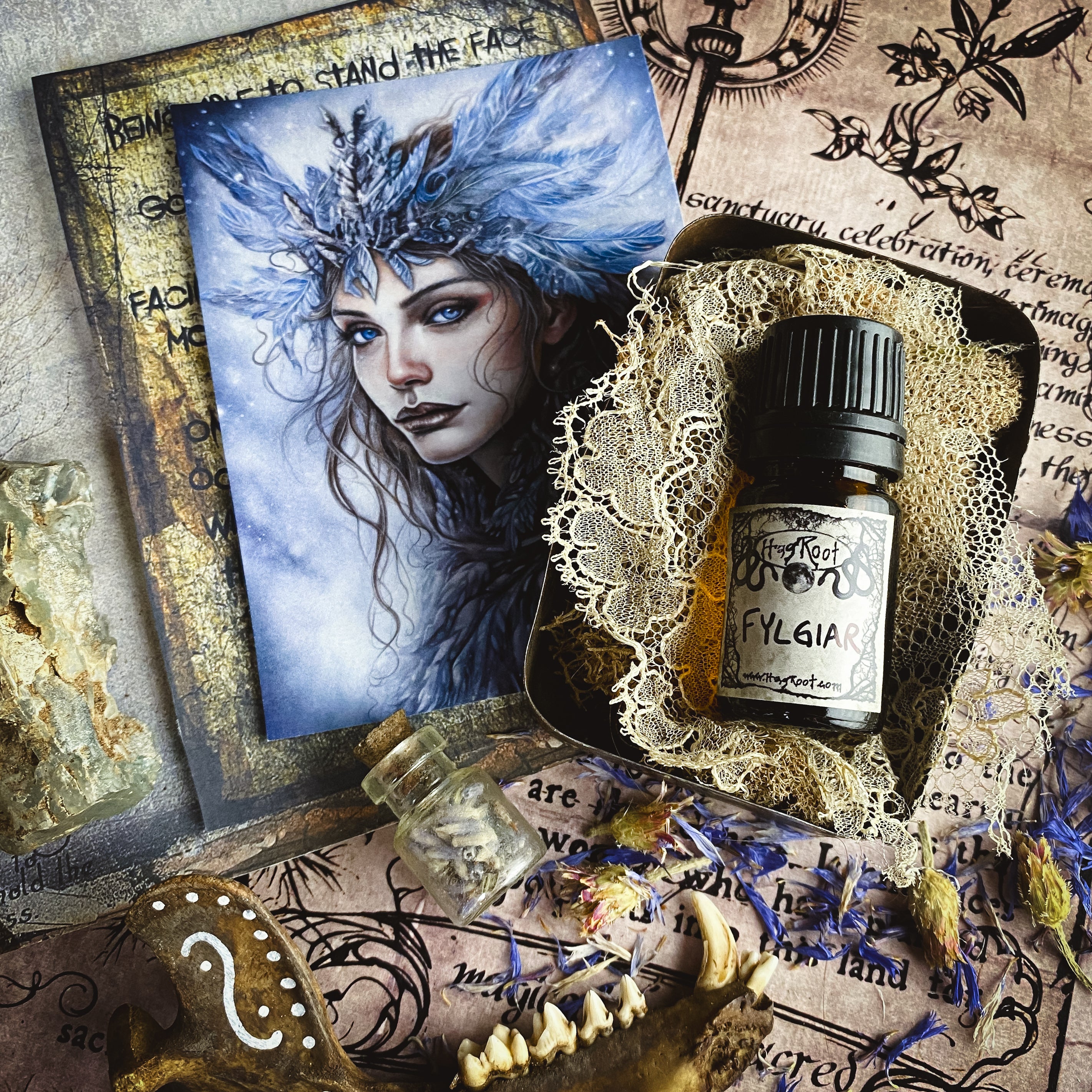 FYLGIAR- (Orchid, Chamomile, Oak, Sage, Patchouli, Rose, Pine, Vanilla, Elemi, Orange)-Perfume, Cologne, Anointing, Ritual Oil