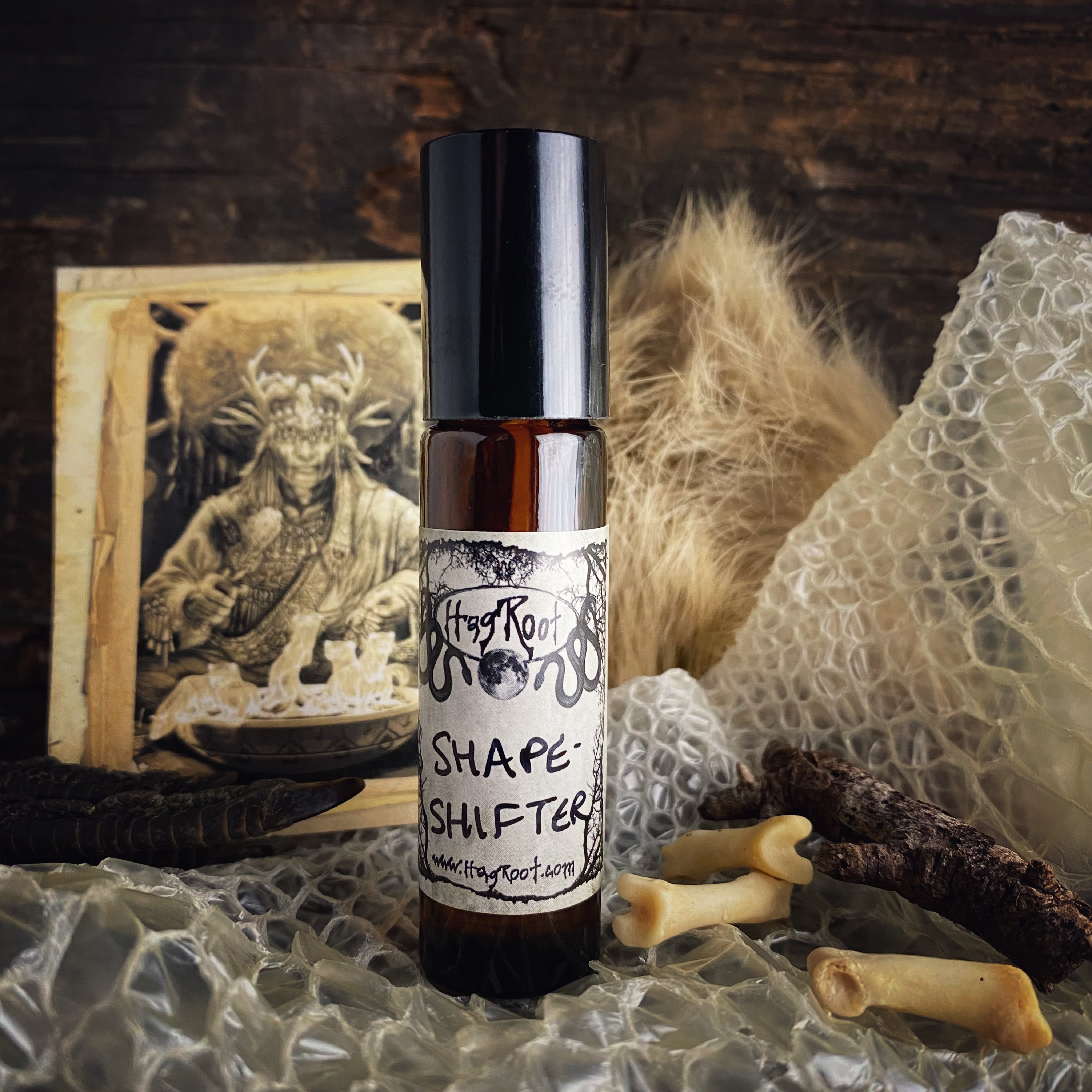 SHAPESHIFTER-(Pine, Cedar, Oak, Sandalwood, Vanilla, Amber, Gardenia, Nutmeg)