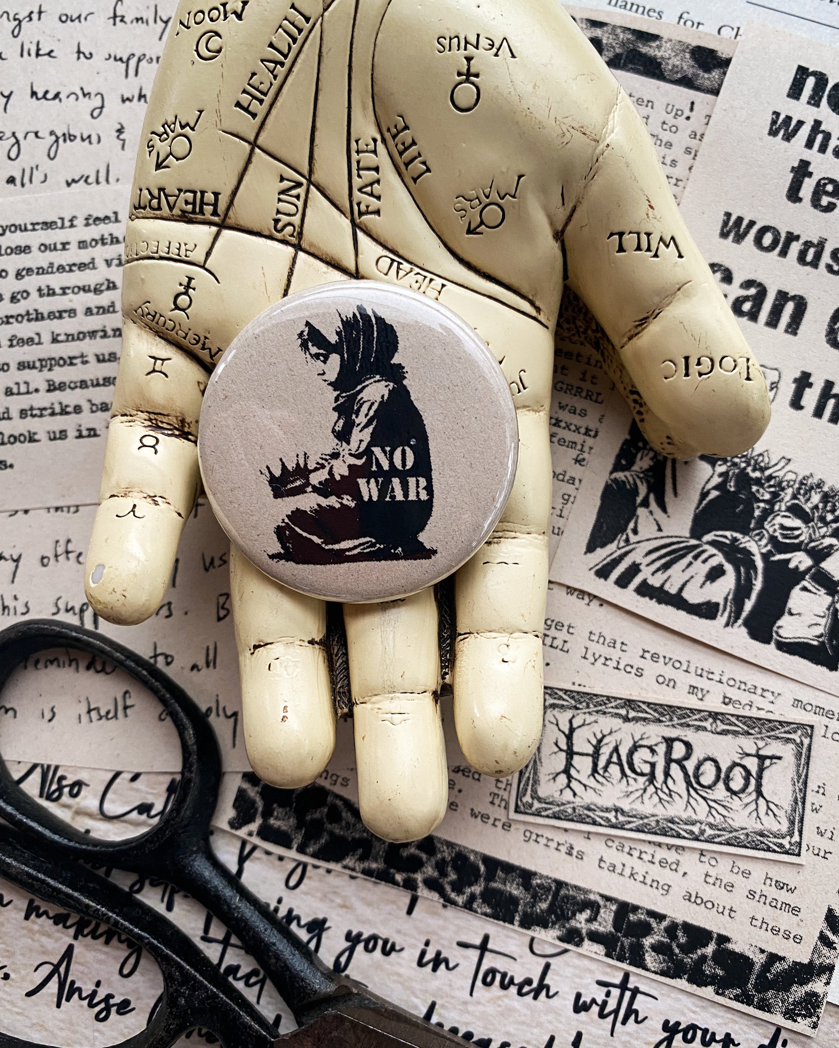 No War - Hand Pressed Button/Pin - 1.5"