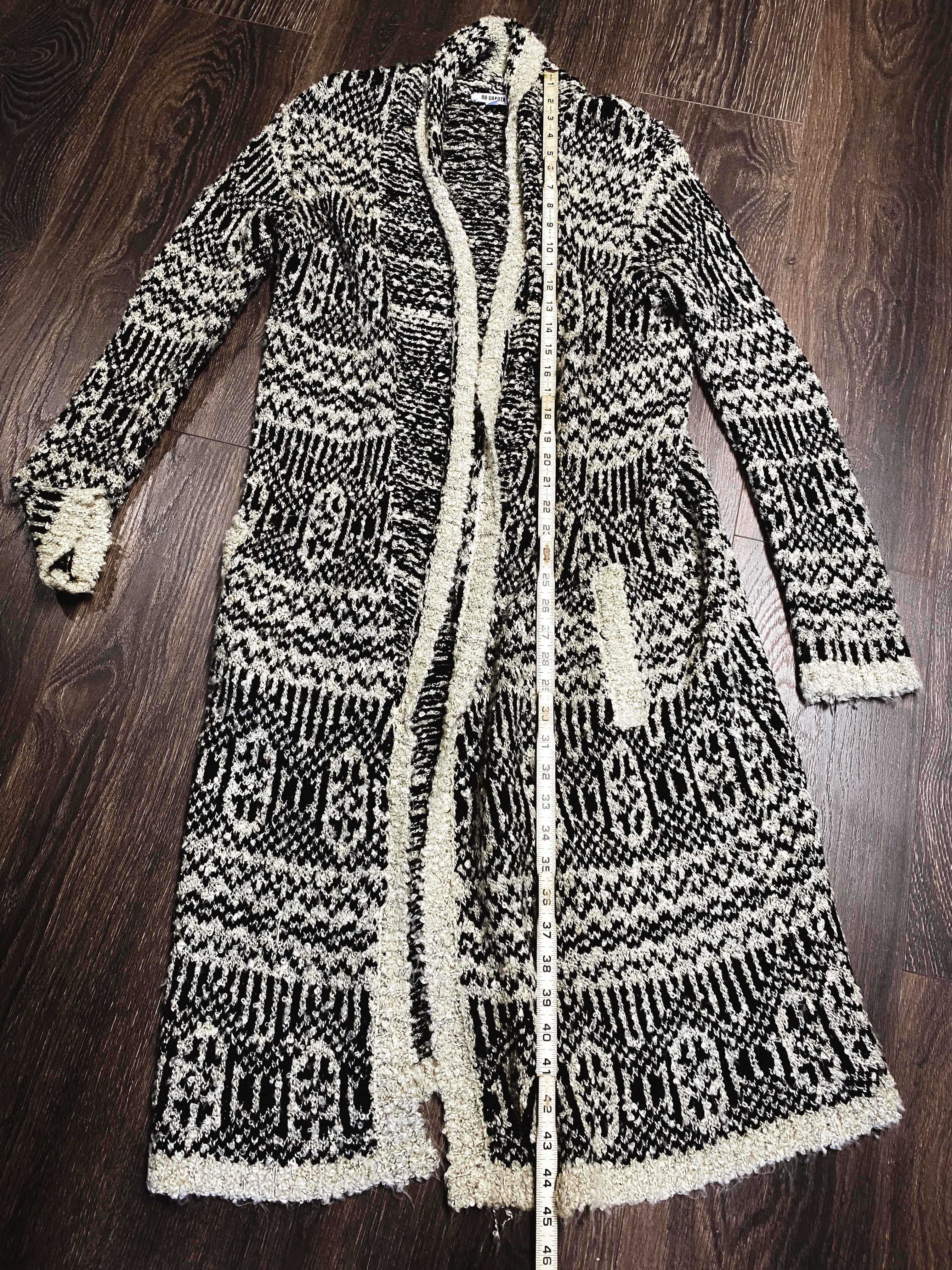 Tribal Pattern Sweater  - Size Medium