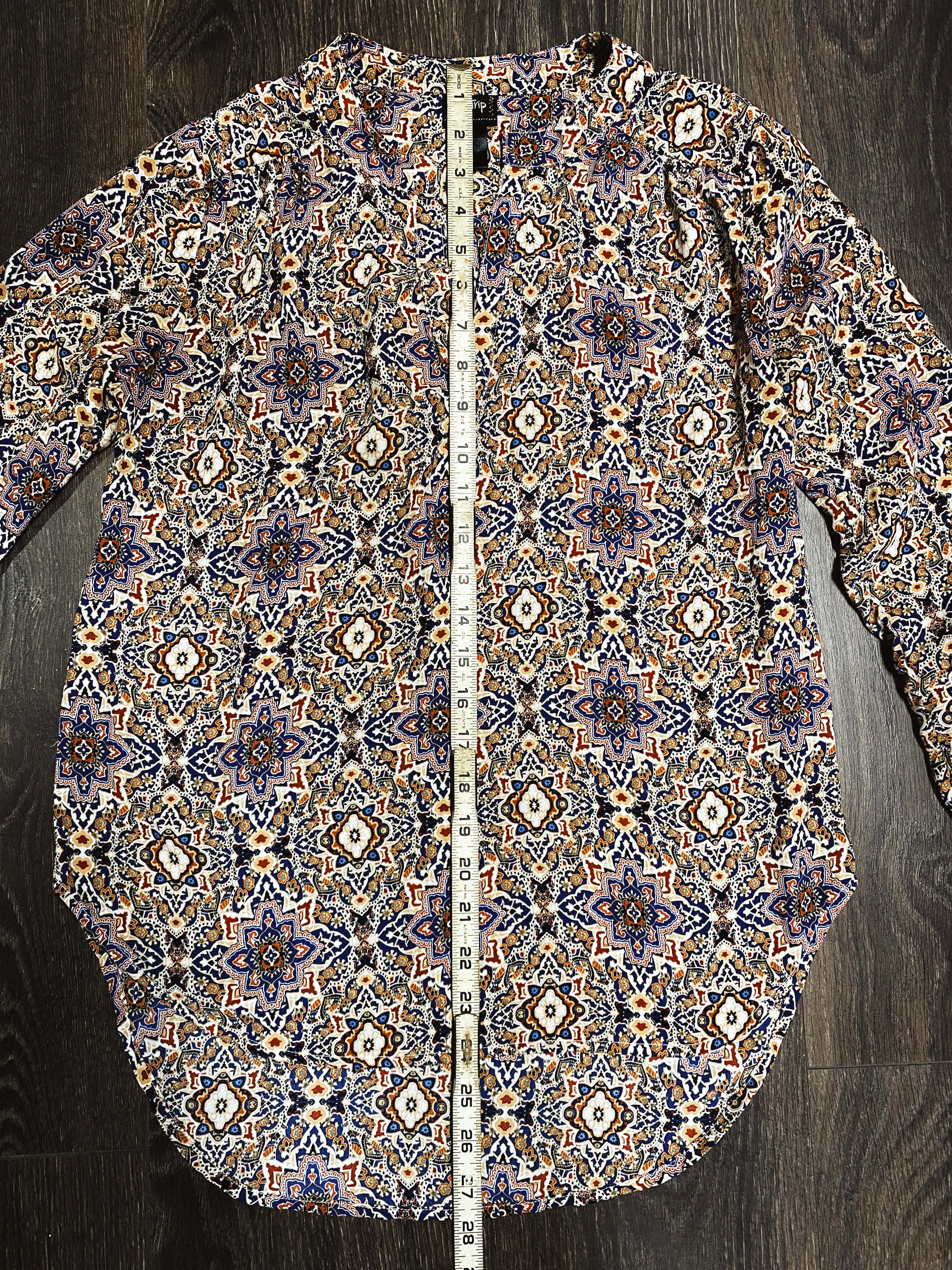 Flowy Geometric Mandala Shirt by Daytrip - Size Small