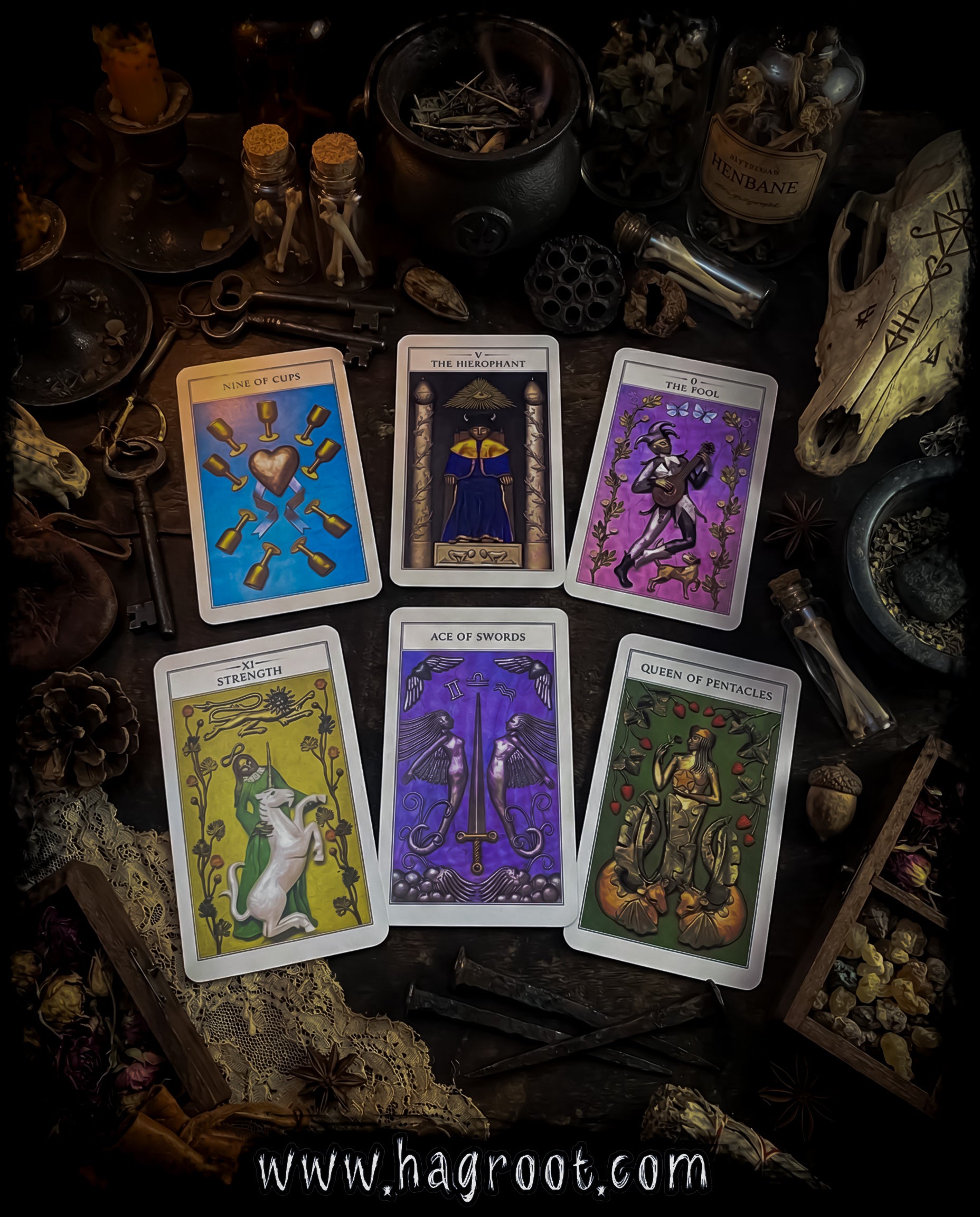 The Secret Tarot: Renaissance Symbols of Science, Magic and Myth Tarot Card Deck - Tarot Cards