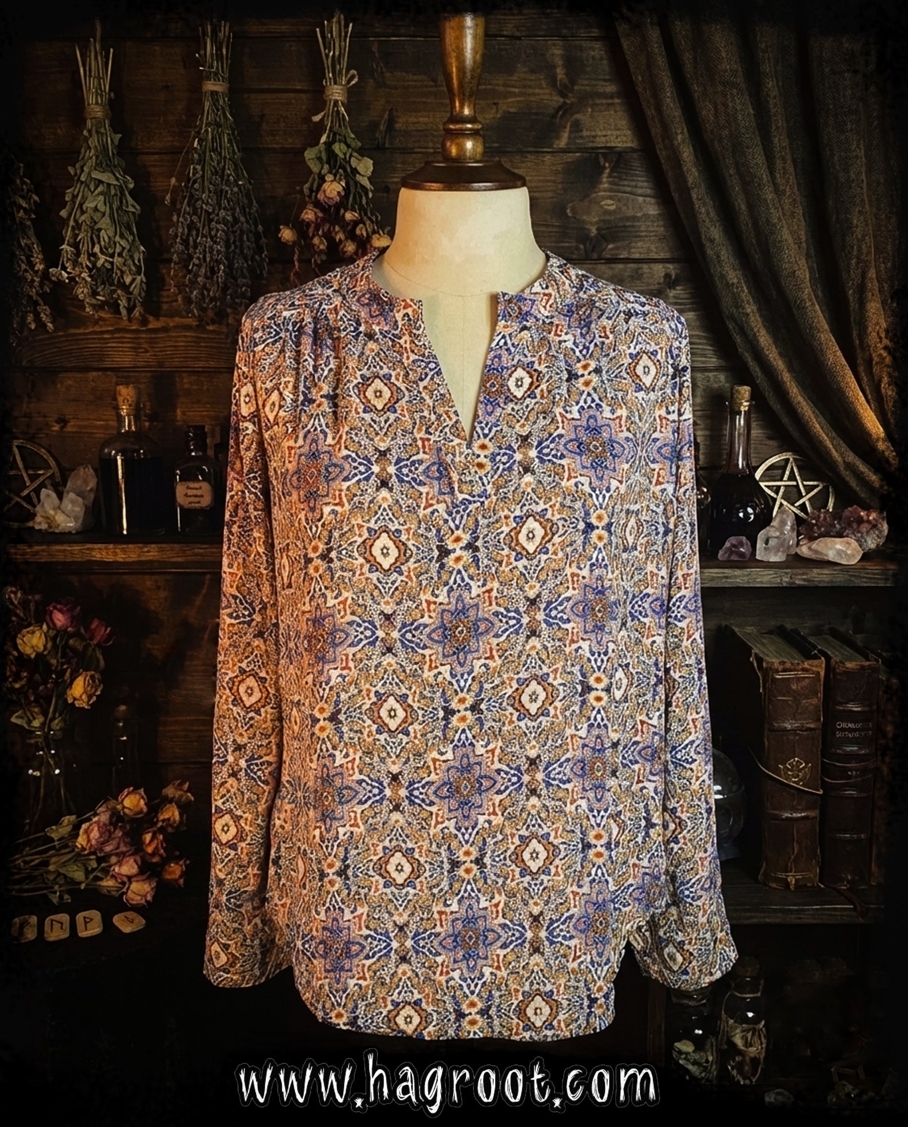 Flowy Geometric Mandala Shirt by Daytrip - Size Small