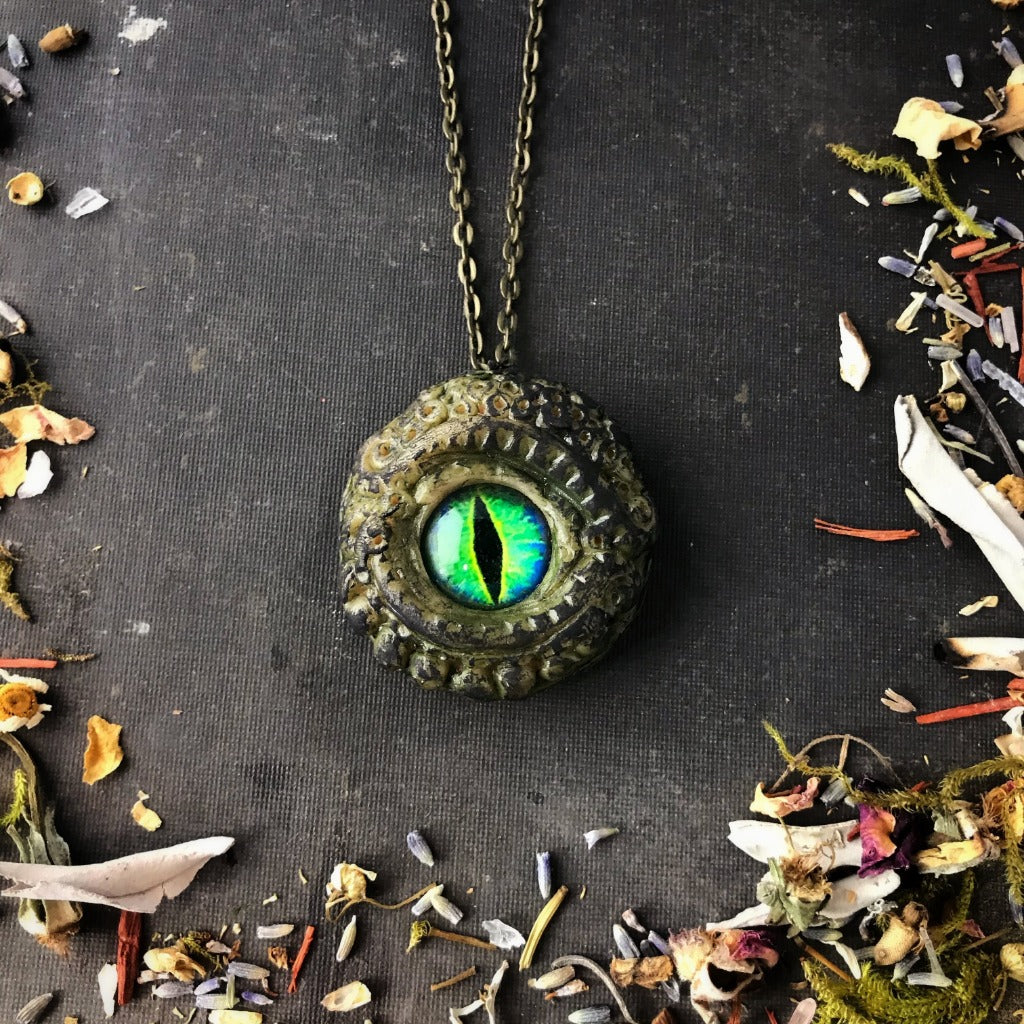 Dragon Eye Necklace for Interdimensional Travel