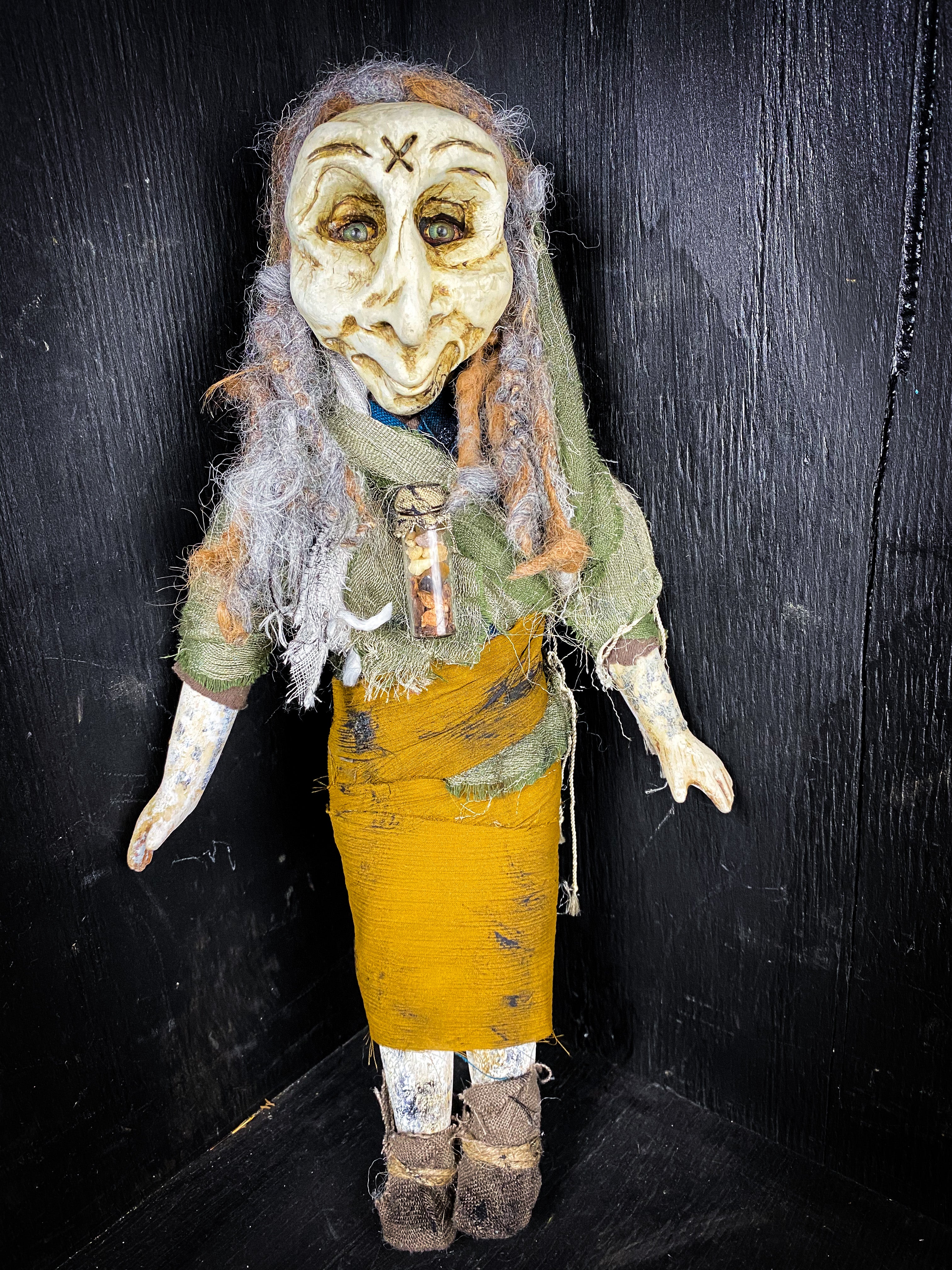 MEDICINE CARRIER - Spirit Doll