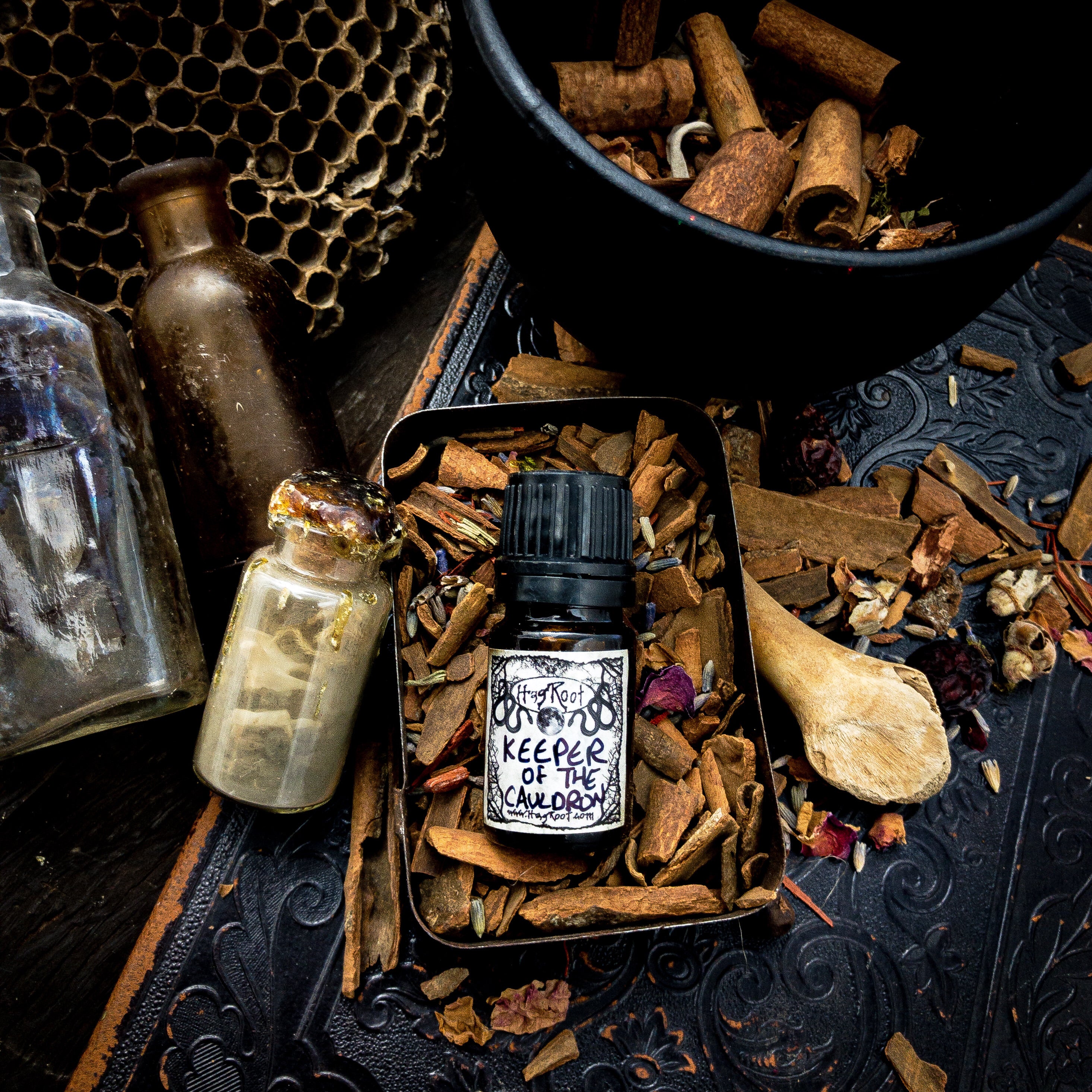 KEEPER OF THE CAULDRON-(Cinnamon, Dark Cocoa, Patchouli, Wood Smoke, Pumpkin, Oakmoss)-Perfume, Cologne, Anointing, Ritual Oil
