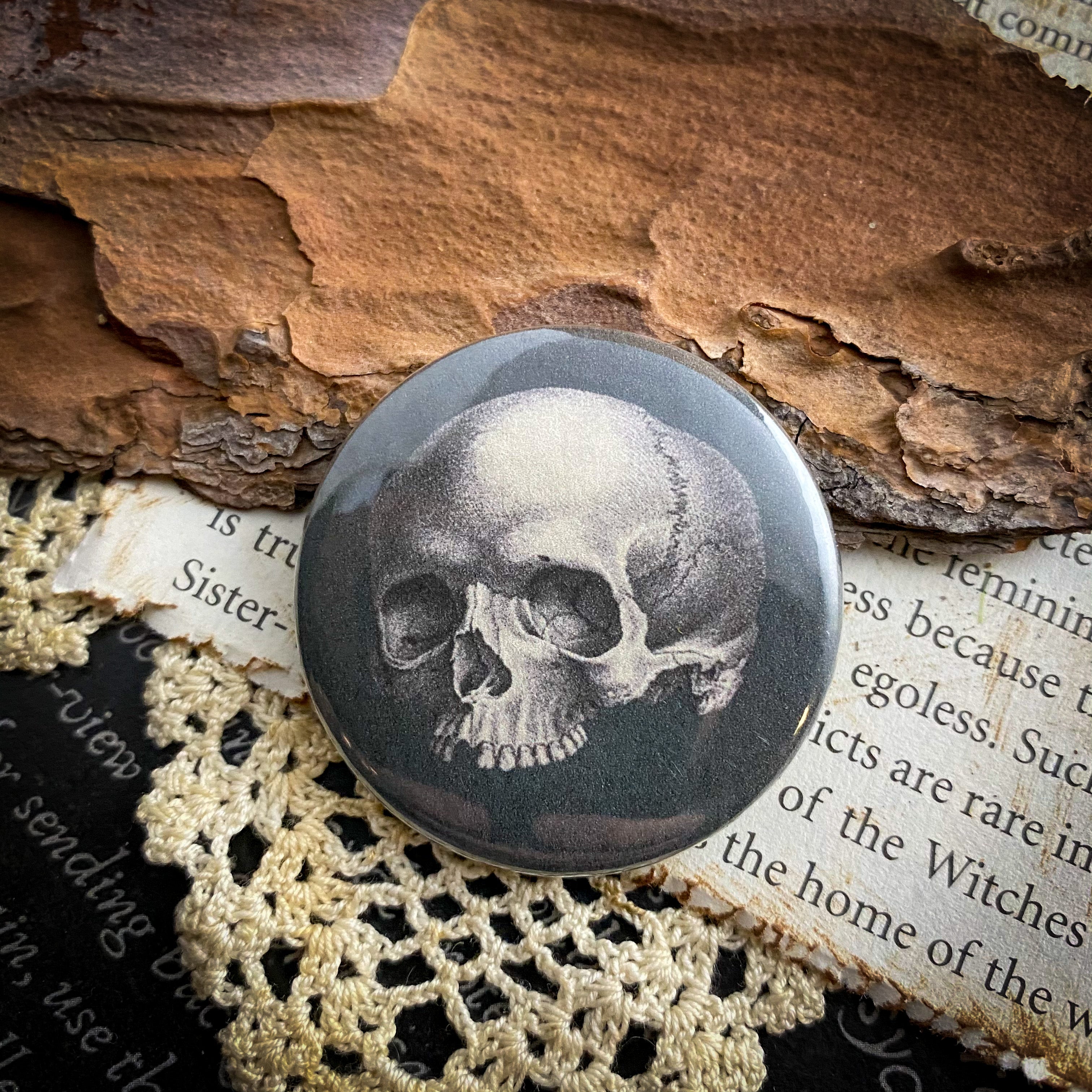 Skull - 1.5" Pin Back Button