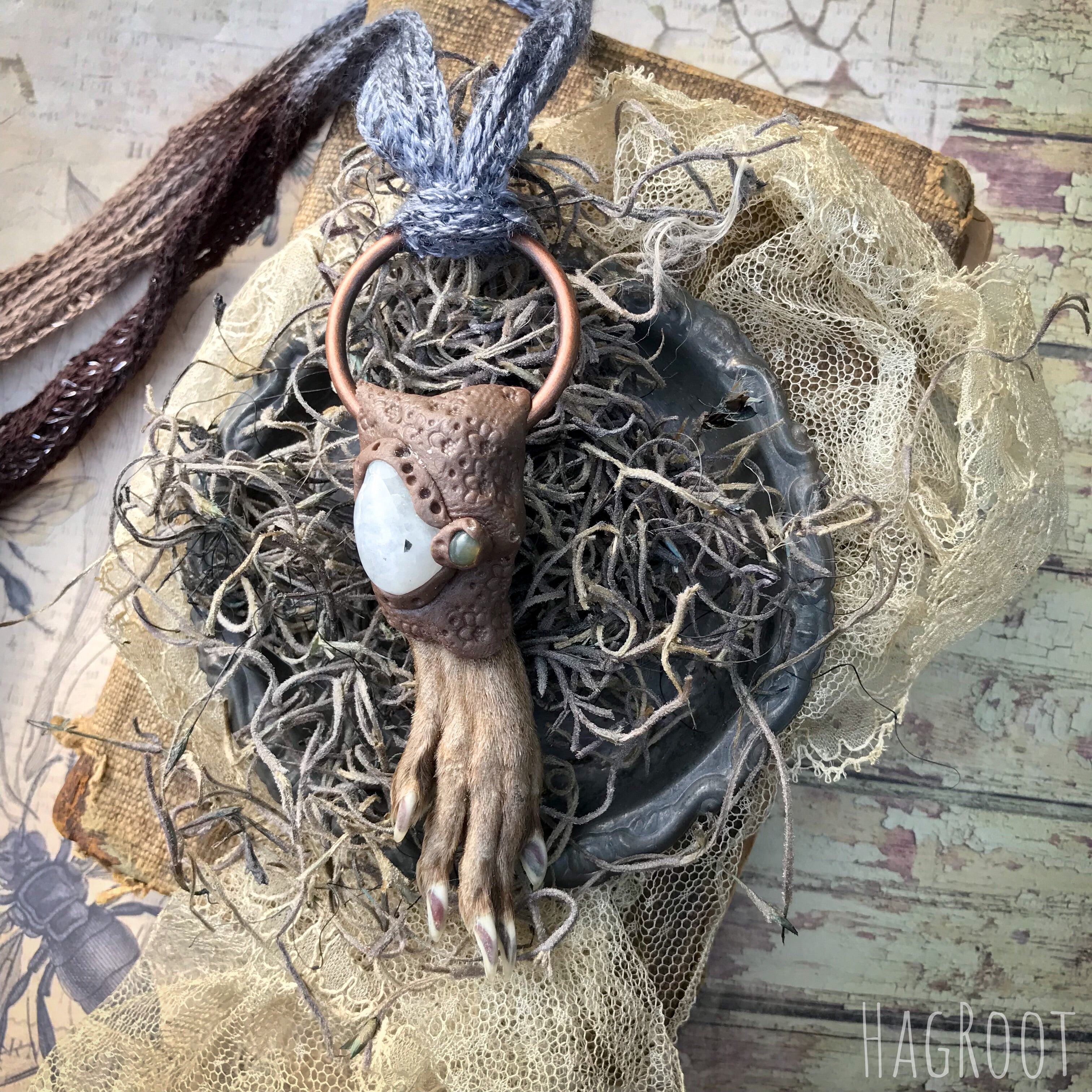 Forest Wisdom Necklace for Adaptability and Spiritual Growth